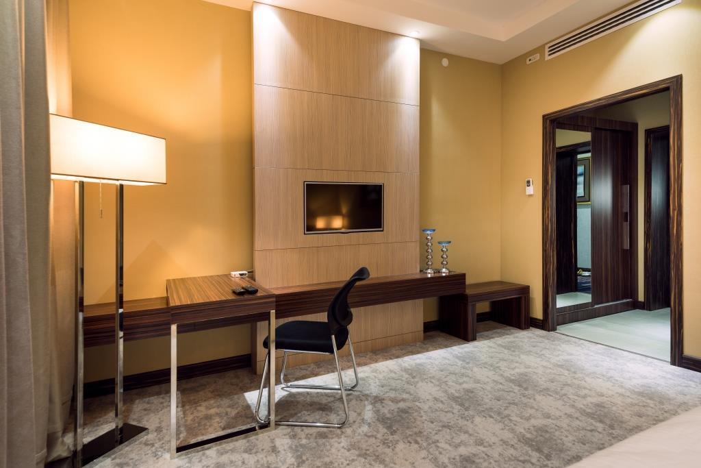 Monte Bianco Hotel & Spa Астана Экстерьер фото